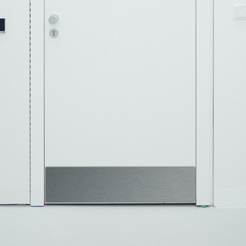 Custom front door bottom plate - Stainless steel Custom front door bottom plate - Stainless steel