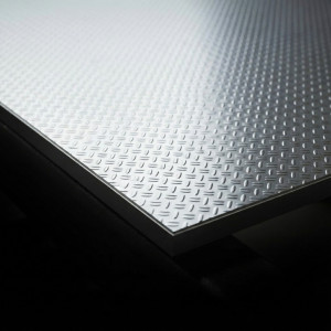 Placa de aço inox antiderrapante 4mm sob medida