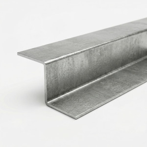 Z-Profil aus magnetischem Edelstahl | Beständigkeit und Magnetismus