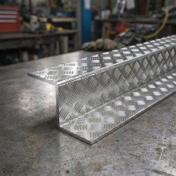 Tread plate stainless steel Z profile - John Steel