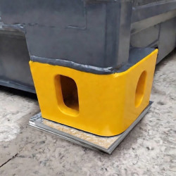 Custom-made galvanized steel spreader plate - protection and stability